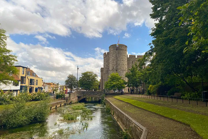 Uncover Canterbury, Leeds Castle & Dover's White Cliffs: A Bespoke Private Tour