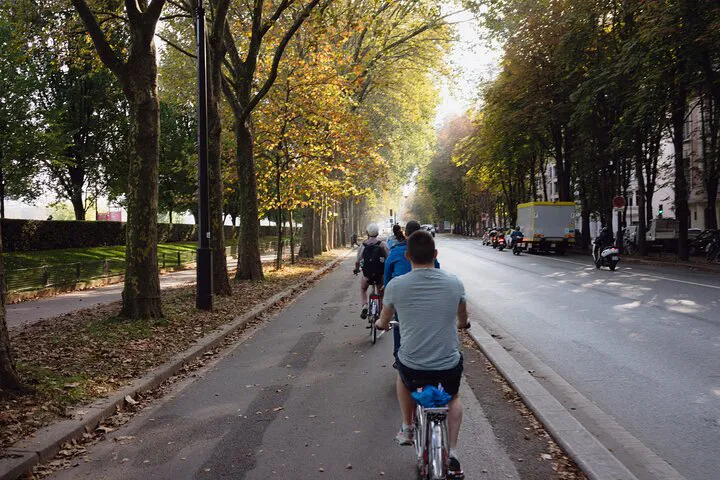 Uncover Paris' Hidden Gems: An Enchanting Bike Tour Adventure