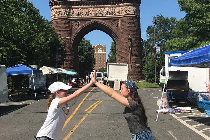 Hartford Scavenger Hunt: Explore the City with 3Quest Challenge!