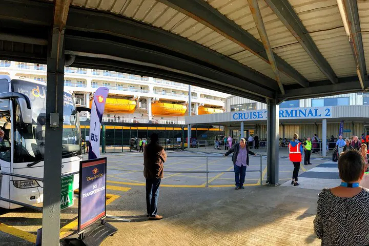 Seamless Transfers: Dover Port to London City Airport in Style