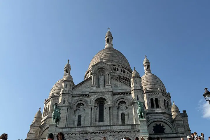 Montmartre & Sacré Coeur Tour: Paris's Artistic Heart