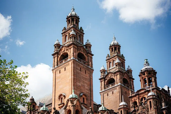 Unlock Glasgow's Secrets: A Private Historical Journey