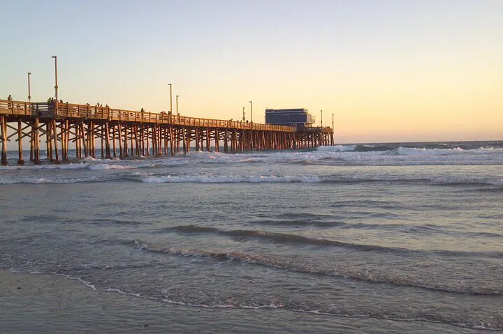 Newport Beach Photo Magic: Capture Your Memories!