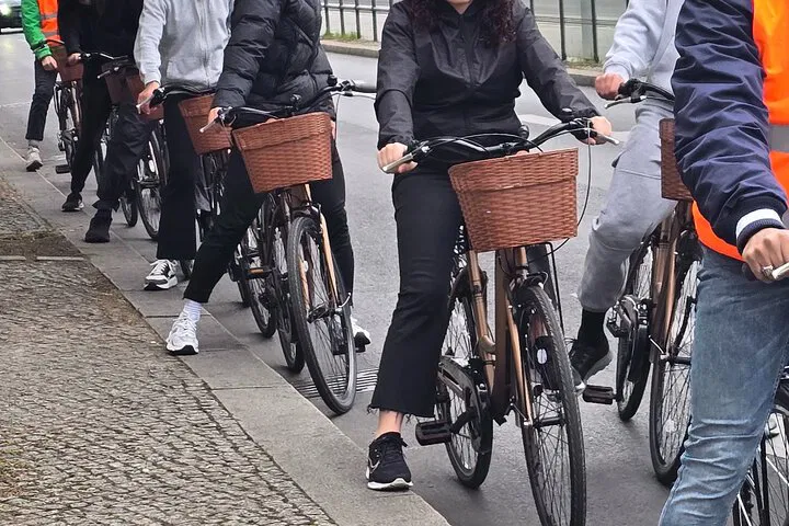 Berlin Bike Tour: Explore the Heart of the City!