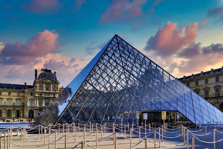 Exclusive Louvre: Private Hotel Pickup & Art Exploration
