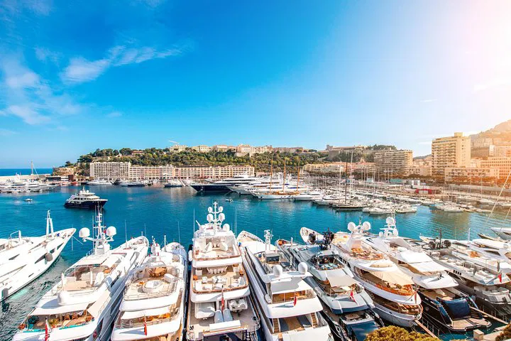 French Riviera Unveiled: A Luxurious Minivan Day Trip