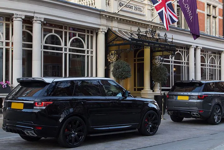 Windsor's Royal Treatment: A Chauffeured Range Rover Adventure