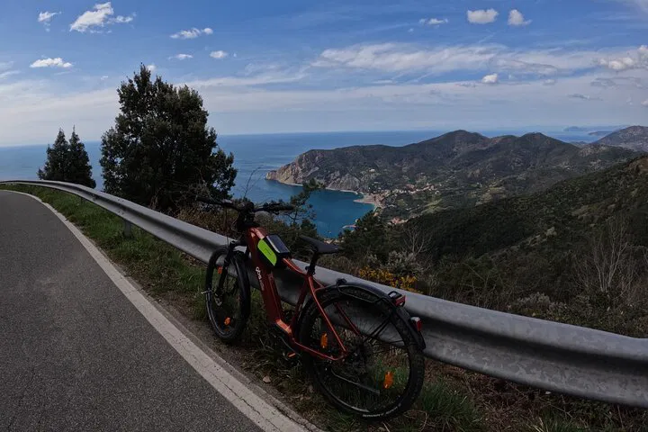 Cinque Terre E-Bike Tour: Farm Aperitif & Coast Views!