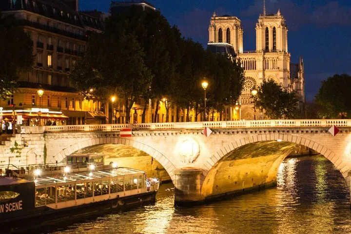 Uncover Parisian History: Self-Guided Audio Tour of Île de la Cité