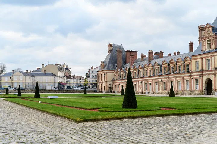Royal Day Trip: Explore Fontainebleau Palace & Barbizon's Artistic Charm from Paris