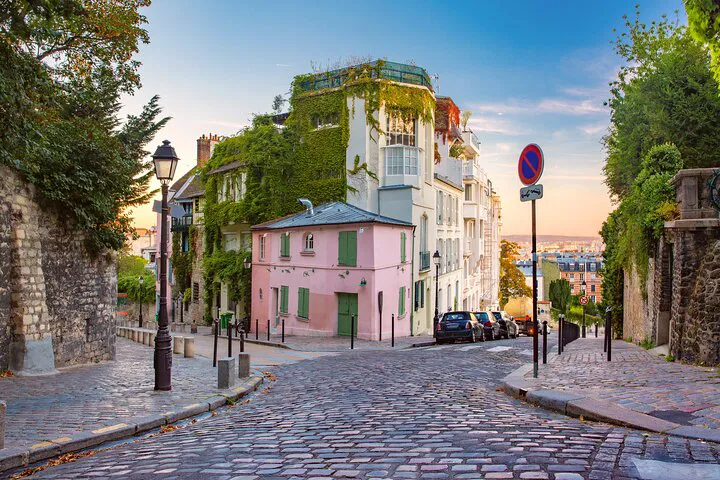 Uncover Montmartre's Secrets: A Self-Guided Audio Adventure