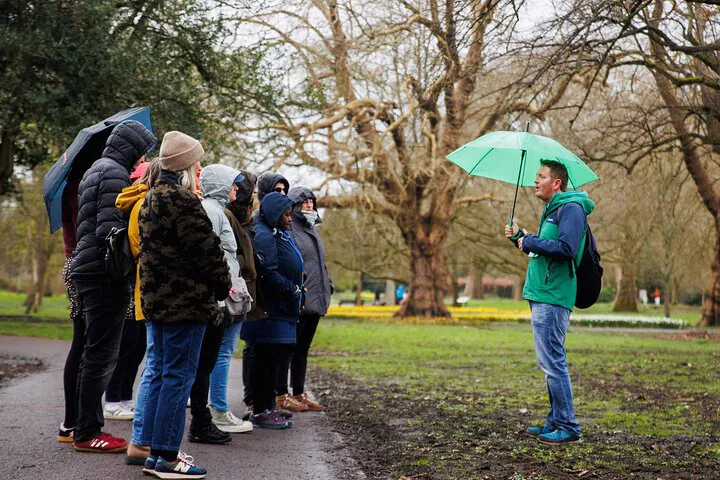 Uncover Cardiff's Gruesome Past: A Dark History Tour