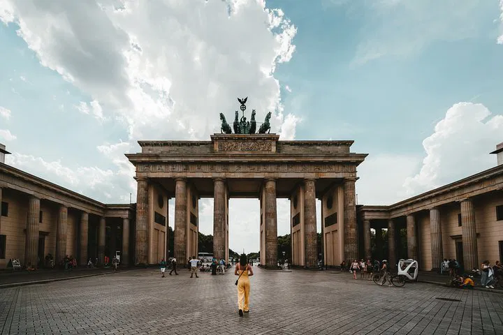 Berlin's Best: A Local's Private Sightseeing, Food & Culture Tour