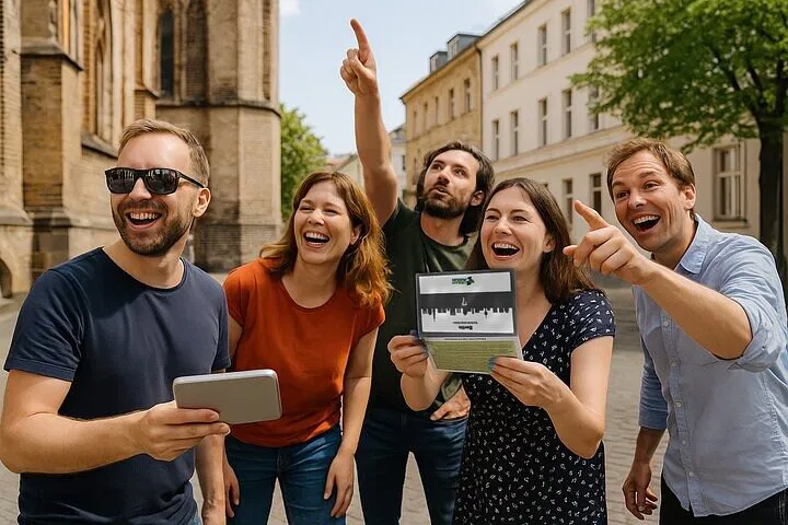 Berlin Puzzle Tour: Uncover City Secrets & Win!