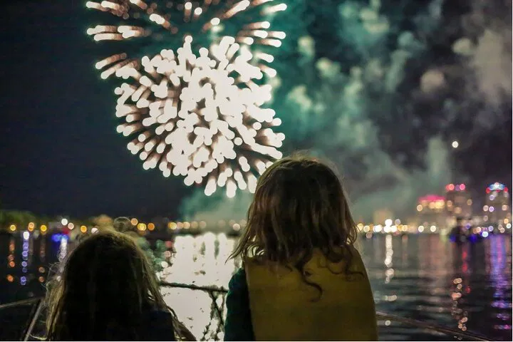 San Diego 4th of July Fireworks Cruise: Best Bay Views!