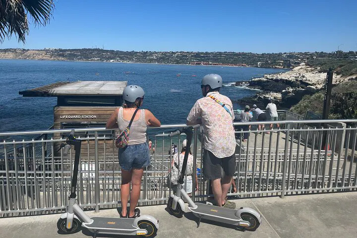 Cruise La Jolla's Coast: An E-Scooter Photo Adventure!