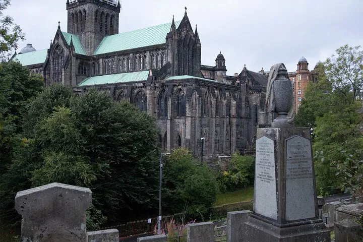Unearth Glasgow's Dark Past: A Comedic Ghost Tour Adventure
