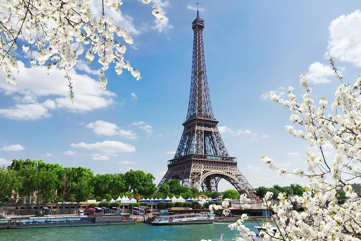 Eiffel Tower 2nd Floor: Skip-the-Line & Expert Tour