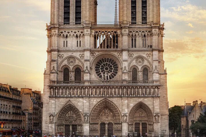 Unveiling Paris: Architectural and Artistic Treasures Await!