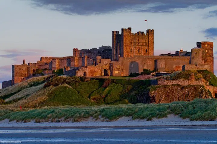 Bamburgh & Lindisfarne Tour: History, Castles, & Views!