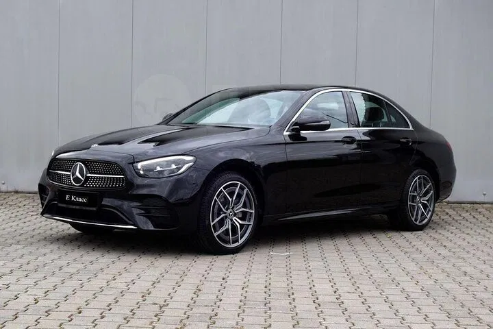 Stress-Free Genoa Airport Transfers: Arrive in Style!