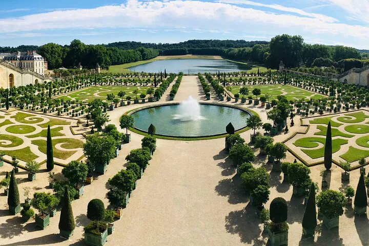 Versailles Palace Private Tour: Skip-the-Line Access