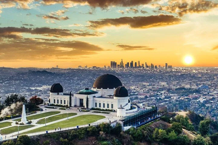 Sunset Spectacle: Griffith Observatory Open-Top Night Tour