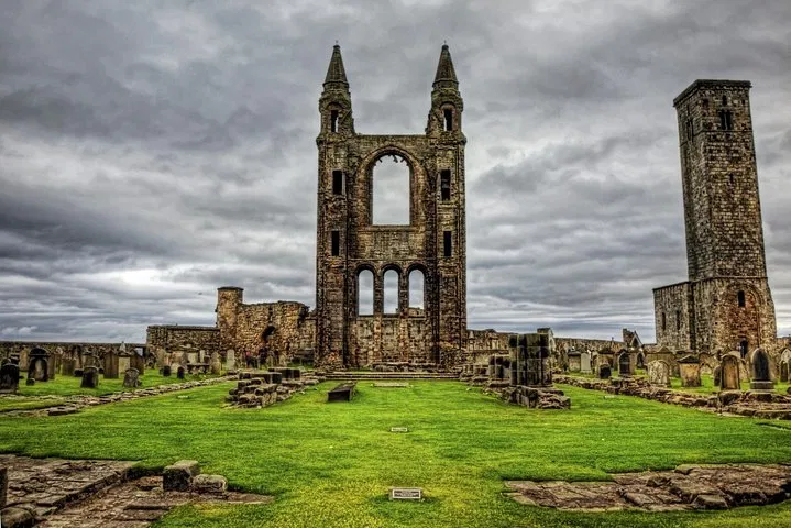 Uncover Scotland's Coastal Treasures: A Whiskey-Infused Private Tour from Edinburgh