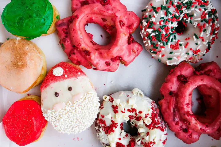 Midtown Holiday Donut Adventure: Sweeten Your NYC Christmas!