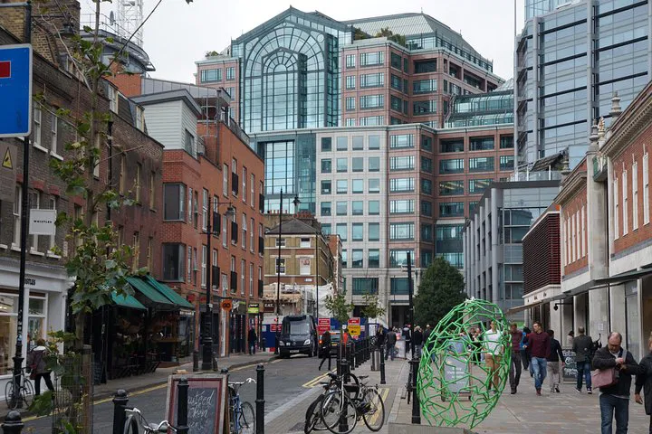 Unmasking Whitechapel's Dark Past: A Jack the Ripper Walking Tour