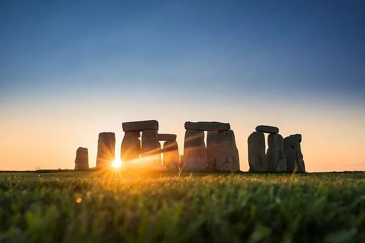 Uncover Ancient Mysteries: Stonehenge, Windsor Castle & Bath Day Trip