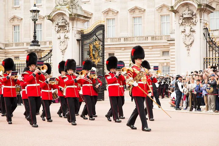 Changing of the Guard: Best Guided Walking Tour