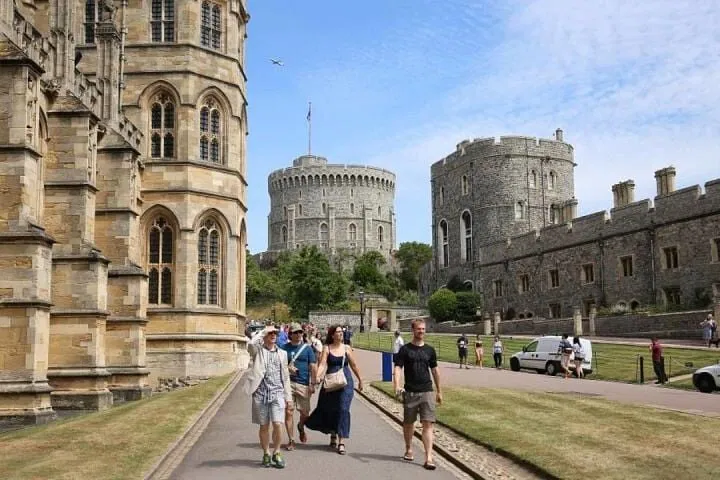 Royal London & Windsor Adventure: Private Westminster Walk & Castle Visit