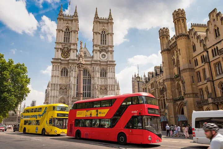 London in a Day: Royal Sights & City Secrets!