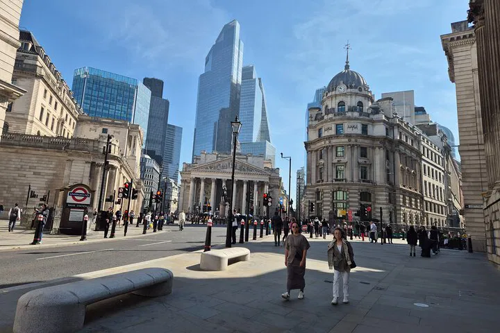 London's History: Money, Magic & Power Tour