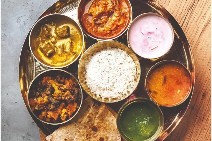 Parisian Fusion: Indian Lunch & Wine Tasting Adventure