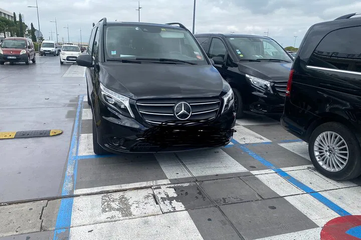Seamless Marseille-Aix Transfer: Comfort & Professionalism Await!