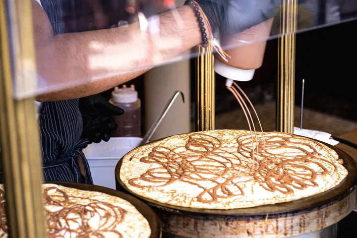 Sweet Stroll Through Montmartre: Afternoon Tea, Crepes & Parisian Charm