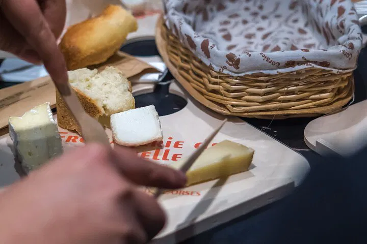 Paris Food Tour: Taste 6 Decadent Treats