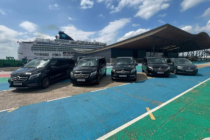 London Cruise Port Transfer: Private Ride to Southampton