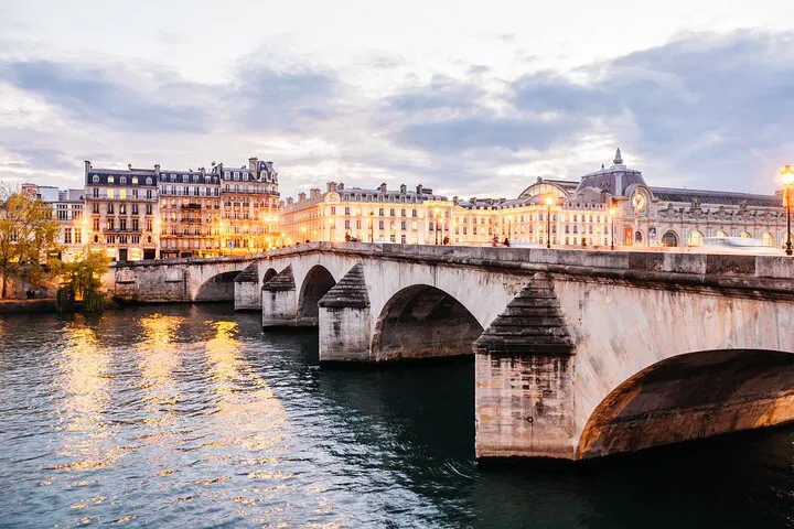 Paris & Montmartre Private Tour: See the Best in Half a Day