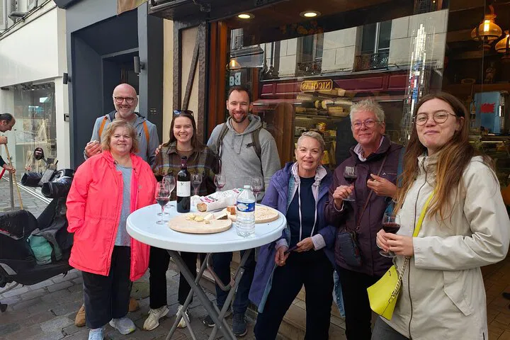 Paris E-Bike Wine & Cheese Tour: A Deliciously Chic Adventure