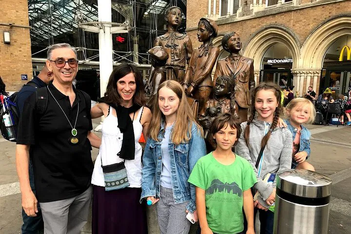 Unveiling London's Jewish East-End: A Historical Journey Through Time