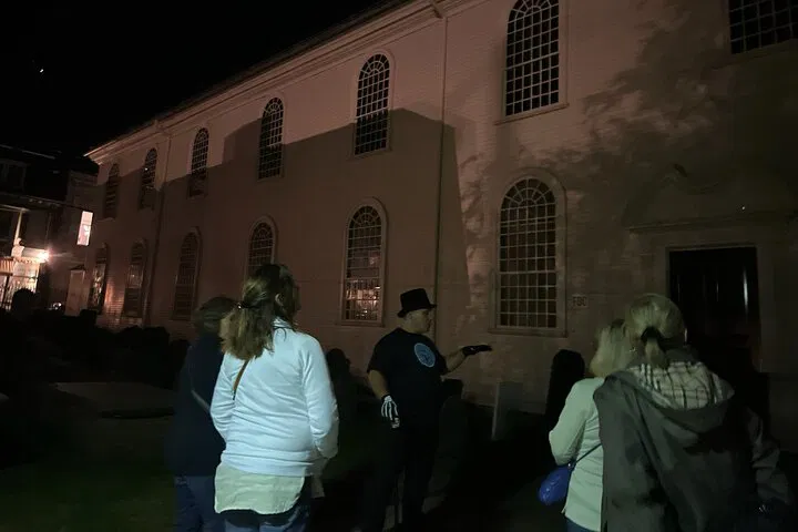 Newport RI Ghost Tour: Haunted History Walking Adventure