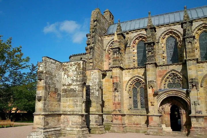 Unveiling Edinburgh & Rosslyn Chapel: A Private Shore Excursion