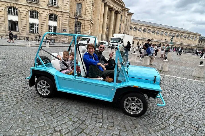Paris Essentials: Private Guided Tour for First-Timers