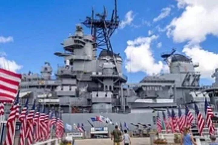 Pearl Harbor Tour: Arizona, Missouri & HNL Airport