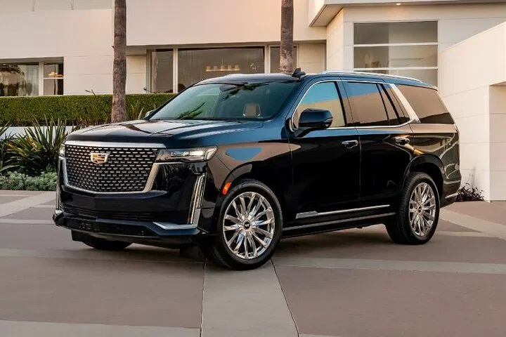 Stress-Free Manhattan to LGA Transfer: Private SUV Ride