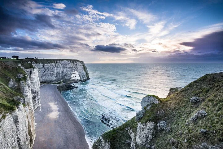 Normandy Private Tour from Paris: Immerse in History & Scenic Beauty