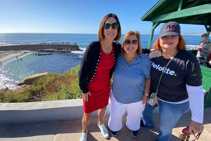 La Jolla Walking Tour: Coast, Caves & Sea Lions!
